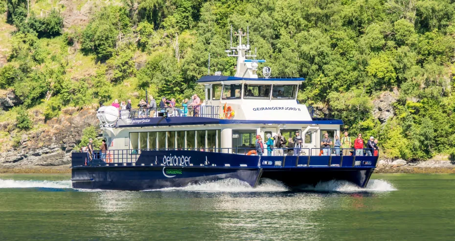 Geirangerfjord II - Maritime Tours AS bilde 1