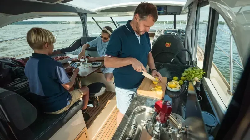 Marex 330 - Maritime Tours AS bilde 10