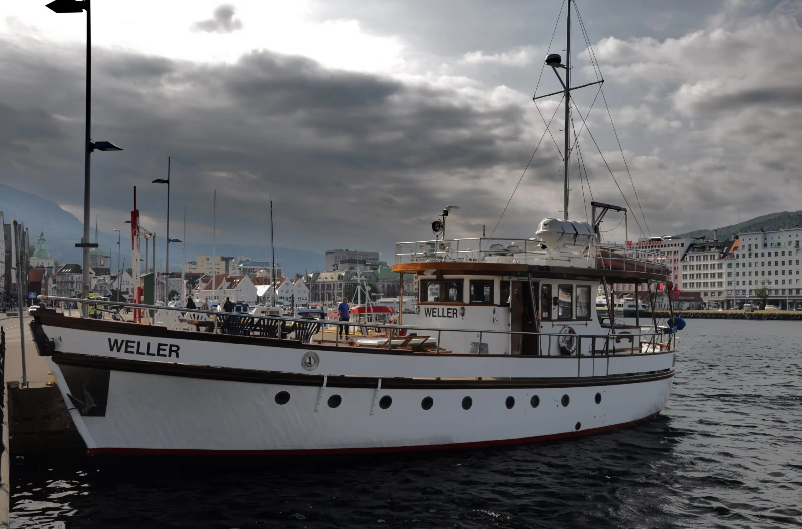 T.S.M.Y Weller - Maritime Tours AS bilde 1