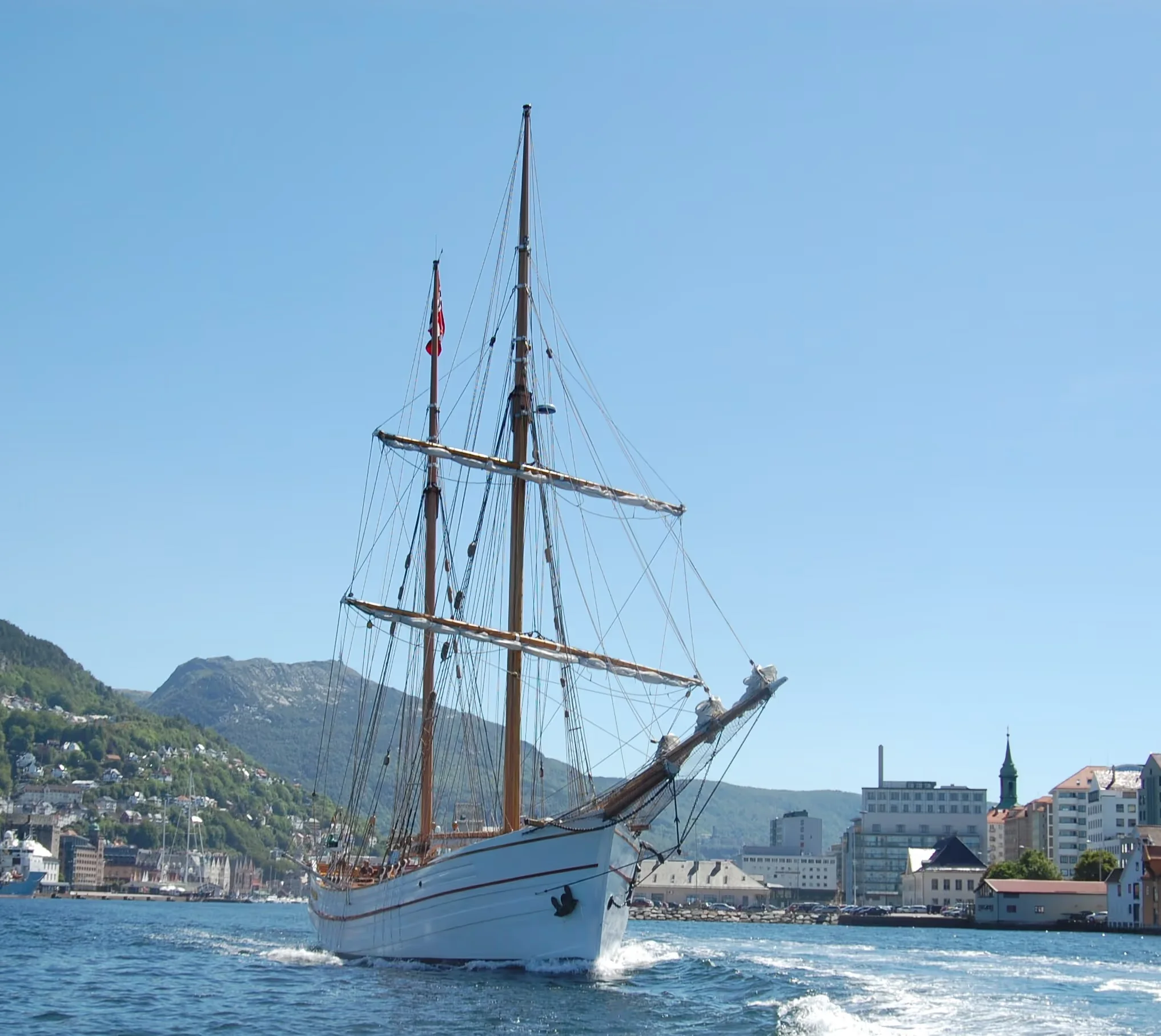 Loyal - Maritime Tours AS bilde 3