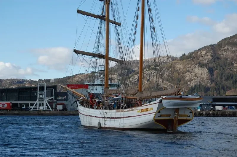 Loyal - Maritime Tours AS bilde 8