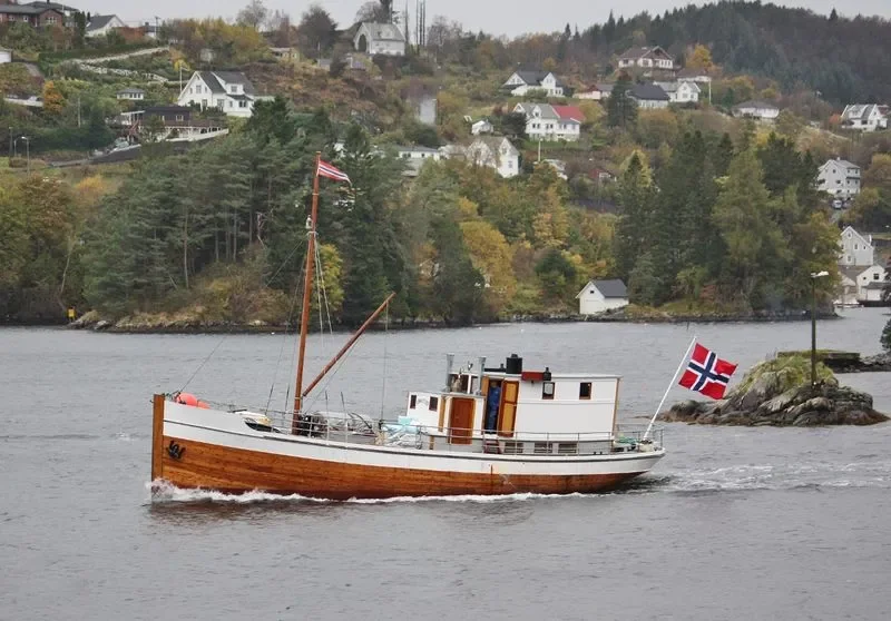Arnafjord - Maritime Tours AS image 3