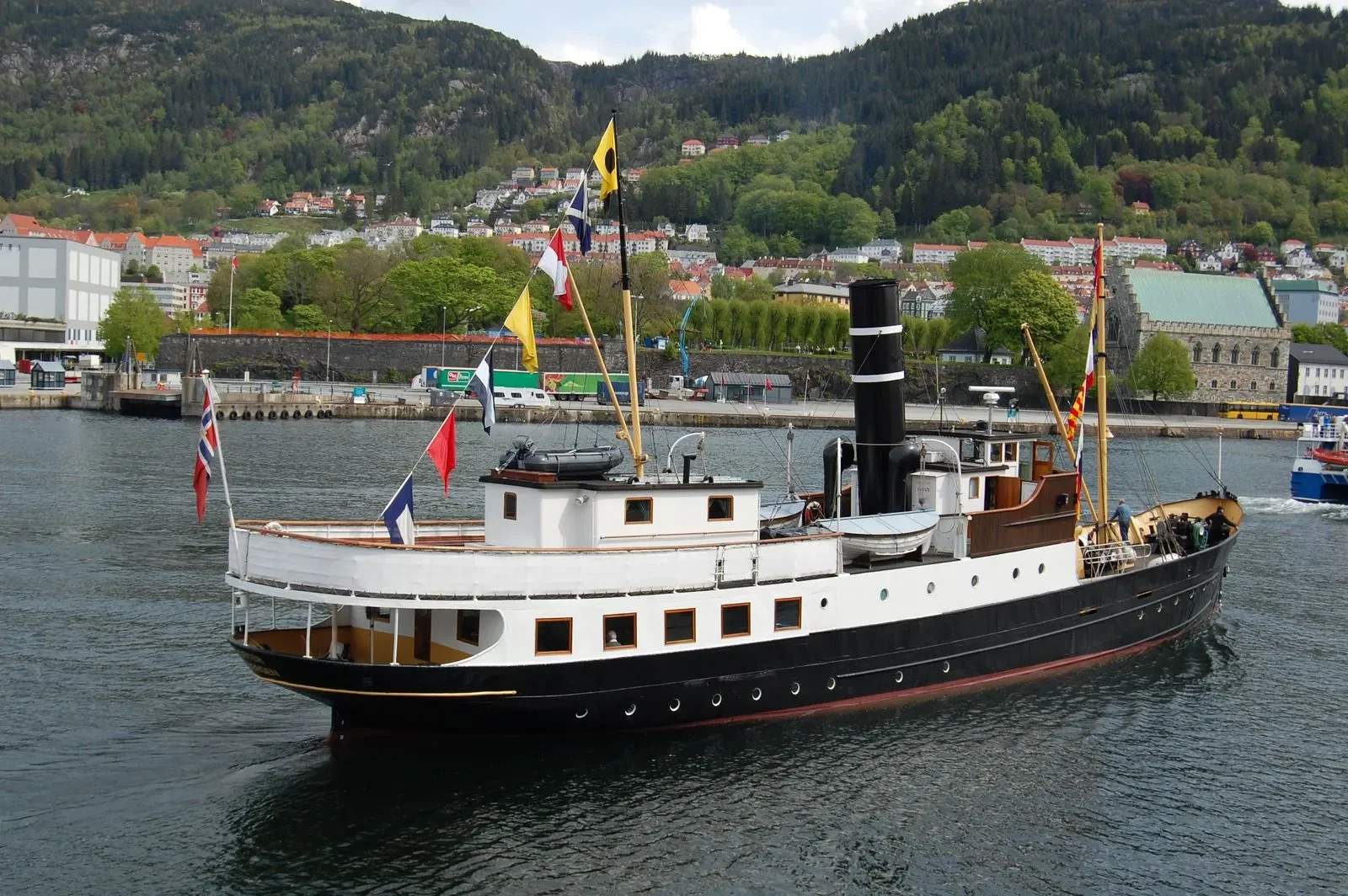 Oster - Maritime Tours AS image 10